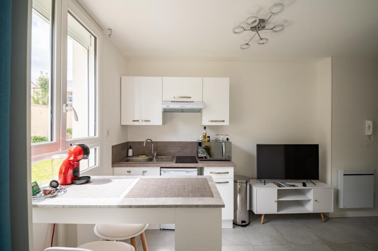 Studio Cosy Dans Residence Calme Et Privee เลอม็องส์ ภายนอก รูปภาพ