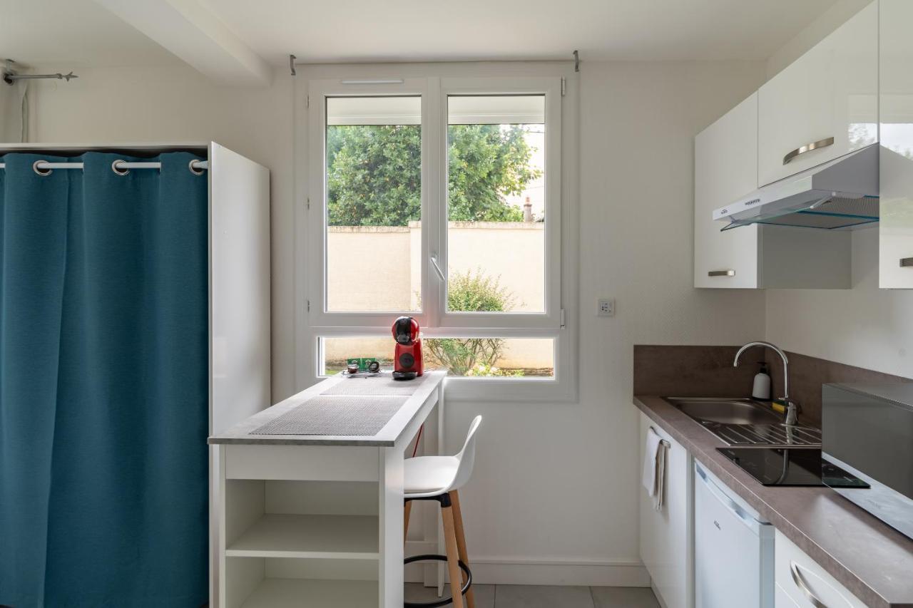 Studio Cosy Dans Residence Calme Et Privee เลอม็องส์ ภายนอก รูปภาพ