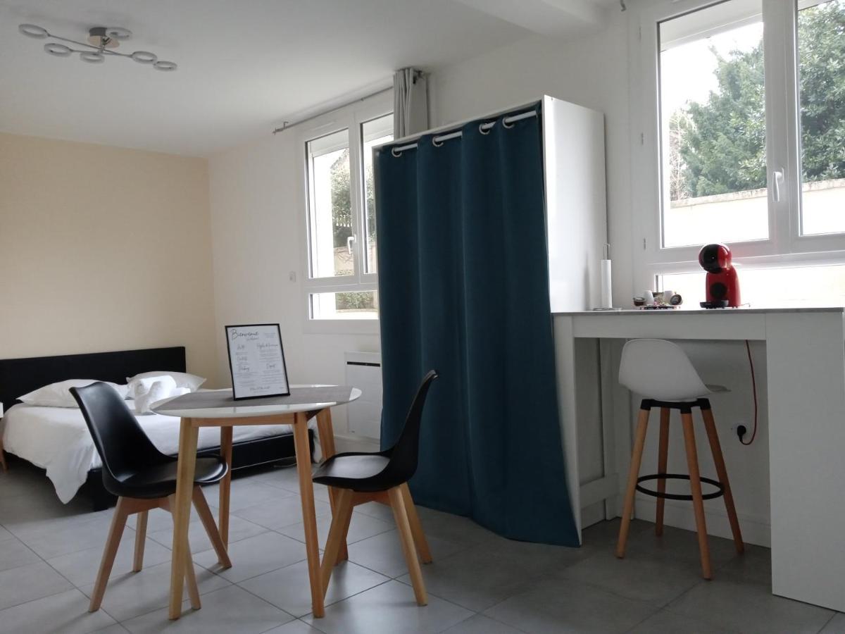 Studio Cosy Dans Residence Calme Et Privee เลอม็องส์ ห้อง รูปภาพ